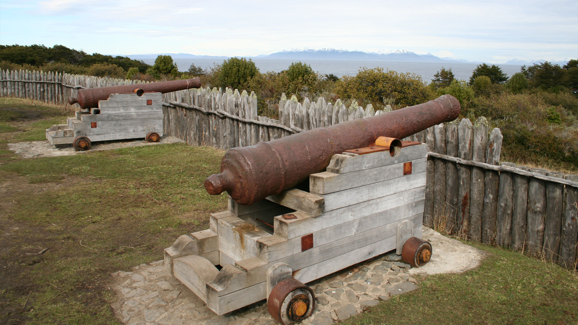 FUERTE BULNES